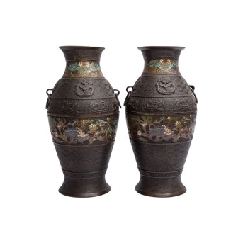 Pair of enamel Champlevé vases. CHINA, around 1900.