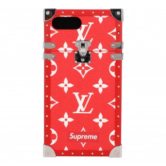 Sold at Auction: LOUIS VUITTON Iphone X/XS Etui mit Kette, Koll. 2019.