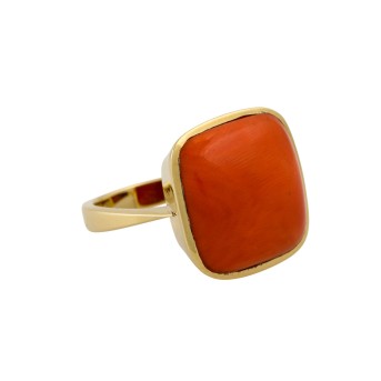 Ring mit Korallencabochon,