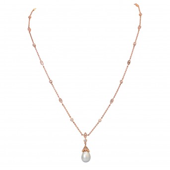 Necklace with South Sea cultured pearl and diamonds 