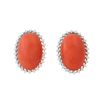 Schöne Ohrclips mit Korallcabochons ca. 22,6 x 15,2 mm,