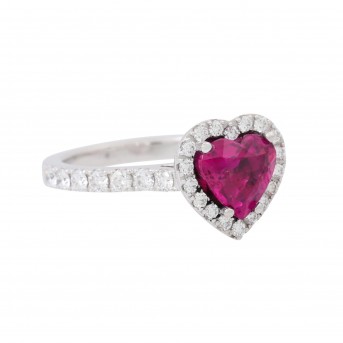 Ring mit feinem Rubin im Herzschliff 1,71ct,
