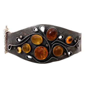 Bangle with 7 citrine cabochons, 