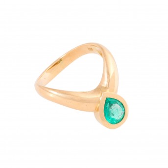 Ring mit Smaragd,