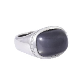 Ring mit grauem Mondstein,