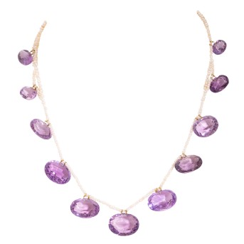 Collier mit Süßwasserperlen und 11 Amethysten,