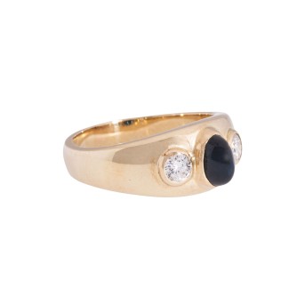 Ring mit Saphir und 2 Brillanten,