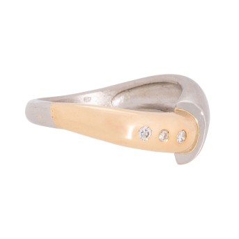 Ring with 3 brilliant-cut diamonds, total approx. 0.03 ct, 