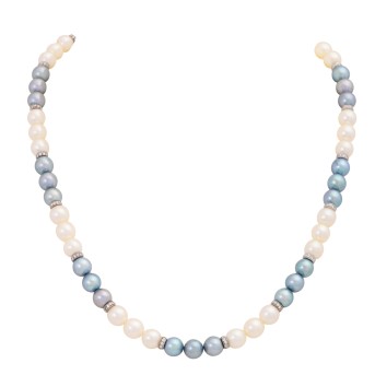 Pearl necklace with diamond-studded jewelry elements, 