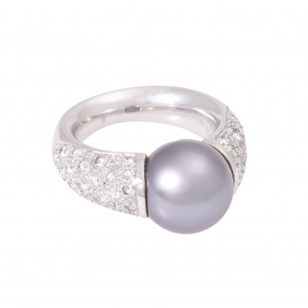 Ring mit Tahitiperle und Brillanten von zus. ca. 1,4 ct,