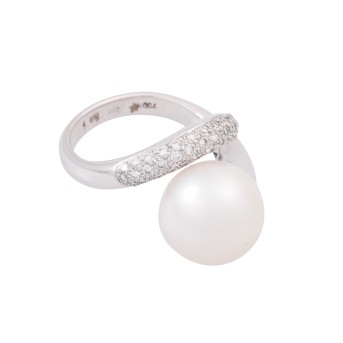 Ring mit Südseeperle und Brillanten zus. ca. 0,3 ct,