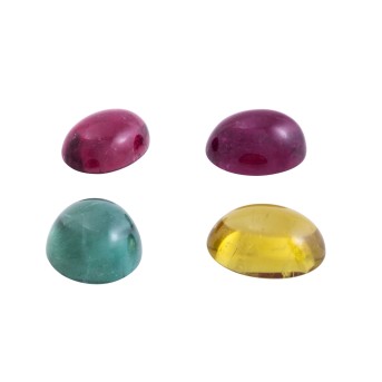 Konvolut von 4 Turmalin-Cabochons von zus. ca. 38,3 ct,