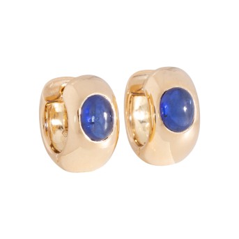 Pair of hoop earrings with 2 sapphire cabochons,