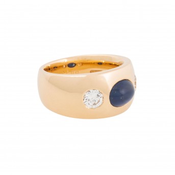 WEMPE band ring with sapphire cabochon and 2 diamonds