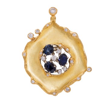 Clip-Anhänger/Brosche mit 3 fac. Saphiren und 22 Brillanten