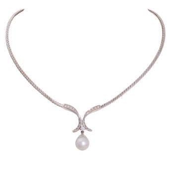 Collier mit Barockperle, Brillant  und Achtkantdiamanten,