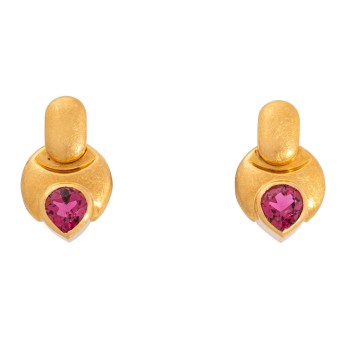 Paar Ohrsteckclips mit roten Turmalinen,