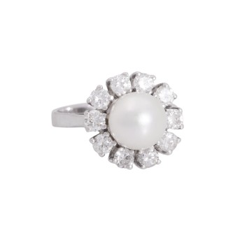 Ring mit weißer Akoya-Zuchtperle,