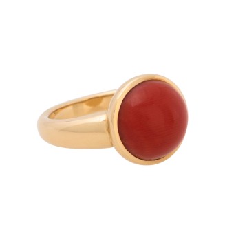 Ring mit Korallencabochon,