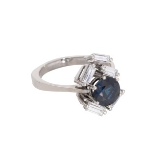 Ring mit 5 Diamantbaguettes,