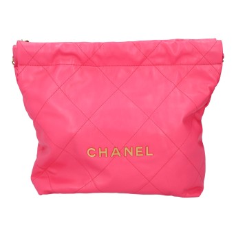 CHANEL pouch bag '22'.