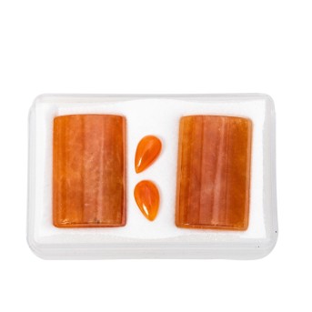 Konvolut von 4 braunen Jade-Cabochons von zus. ca. 62 ct: