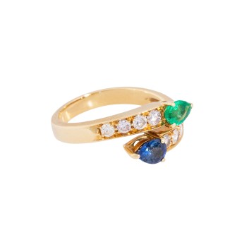 Ring with sapphire and emerald drops,