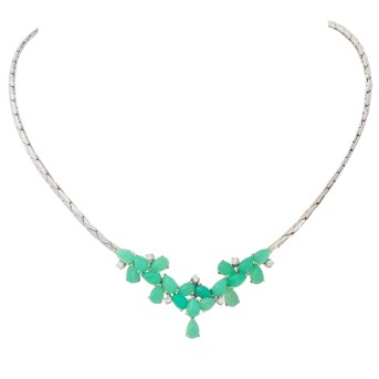 Necklace with chrysoprase and diamonds 