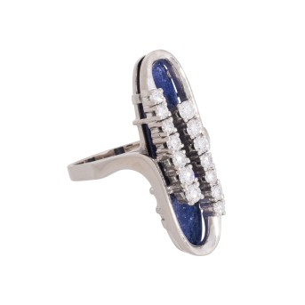 Ring with 14 brilliant-cut diamonds totaling approx. 0.75 ct. 