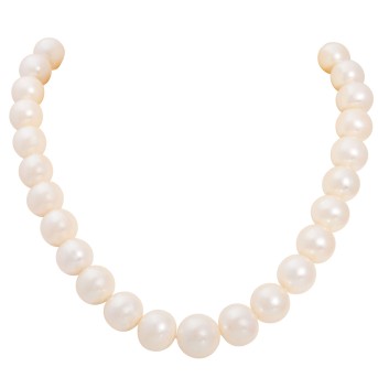 Necklace made from South Sea pearls, 