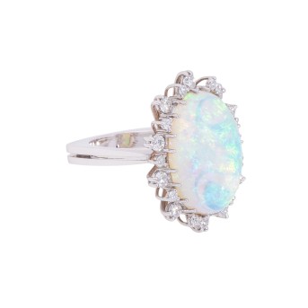 Ring mit Crystalopal von ca. 10 ct