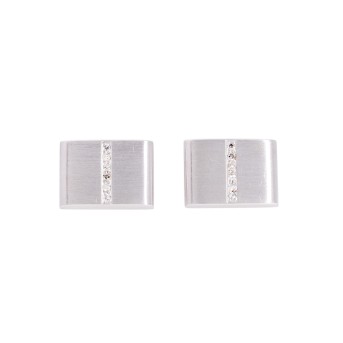 Pair of cufflinks with 12 octagonal diamonds,