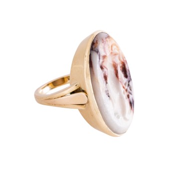 Ring with old Persian agate gem 'Reclining Antelope',