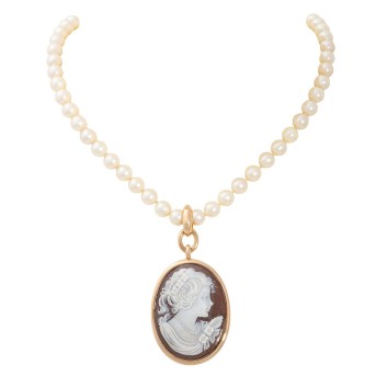 WEMPE pendant with fine shell cameo 