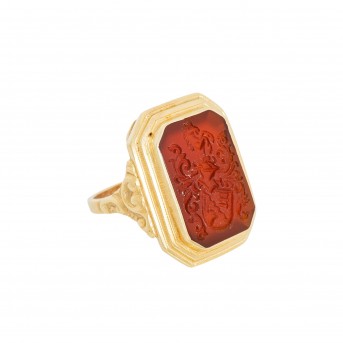 Ring with engraved carnelian, engraved coat of arms, 