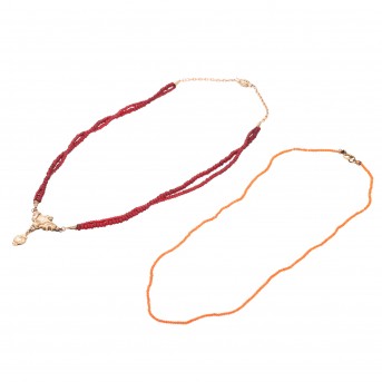 Konvolut bestehend aus zwei Colliers,