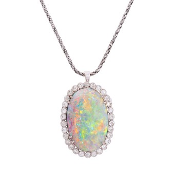 Anhänger/Brosche mit lebhaftem Opal-Cabochon,