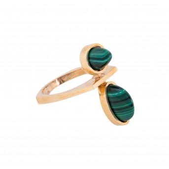 Ring with malachite, 