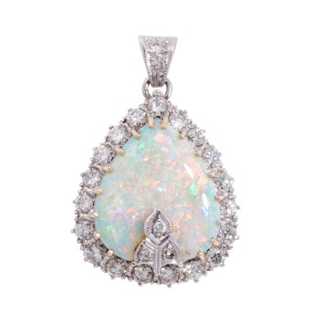 Opulenter Medaillonanhänger