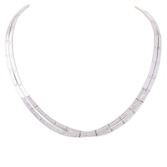 Necklace with 105 brilliant-cut diamonds,