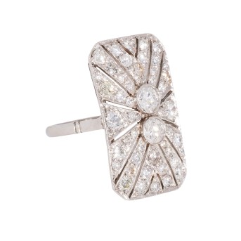 Art Deco Ring mit Diamanten