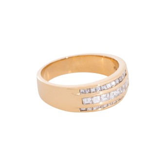 Band ring with 31 carré-cut diamonds,