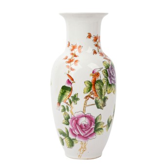 Famille rose-Vase aus Porzellan. CHINA, um 1900.