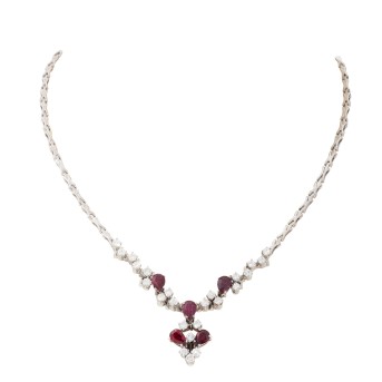 Collier mit 5 schönen Rubintropfen und Brillanten von zus. ca. 1,8 ct,