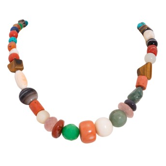 Necklace with numerous gemstones, 