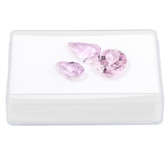 Konvolut von 3 Kunziten von zus. ca. 53,3 ct,