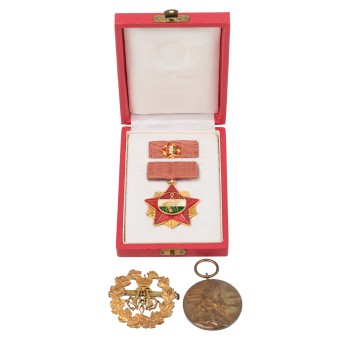 Deutsches Kaiserreich und Ungarn - 3-teiliges Konvolut Medaillen und Ehrenzeichen,