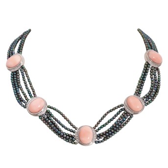 LAUDIER LAUDIER Perlencollier mit ovalen Engelshautkorallen und Diamanten