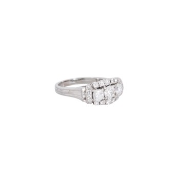 Ring with 16 brilliant-cut diamonds and 6 octagonal diamonds totaling approx. 1.41 ct, 