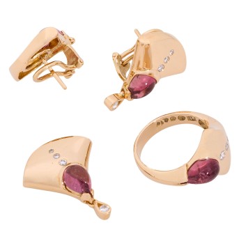 Schmuckset bestehend aus Ohrringen, Anhänger